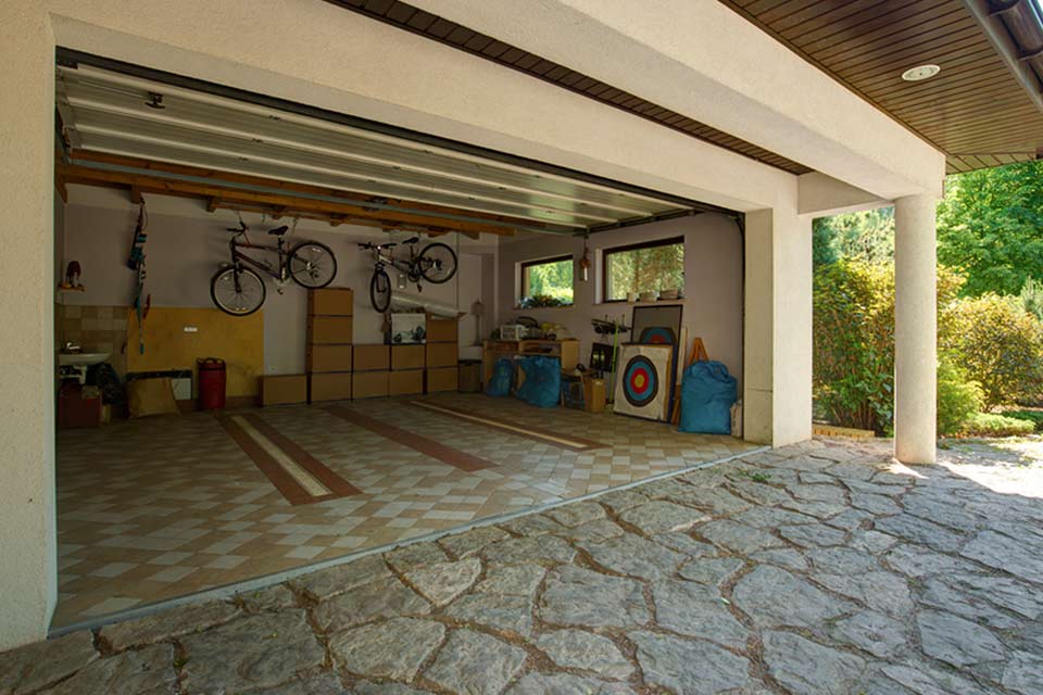 12 Tips For DIY Garage Organization